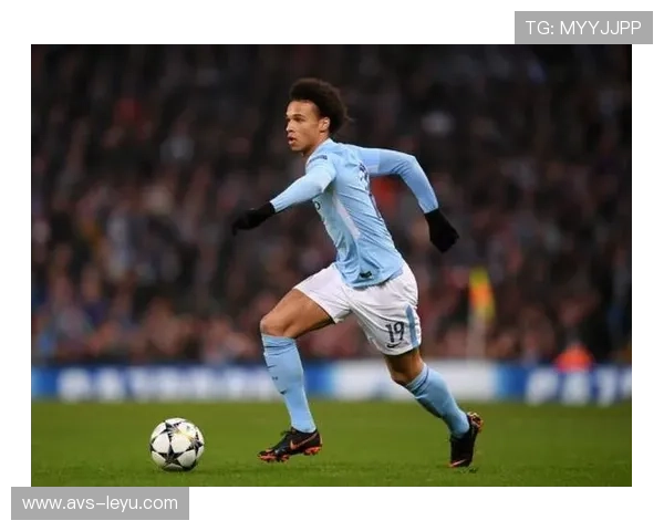 足球数据分析师角色，战术决策支持贡献